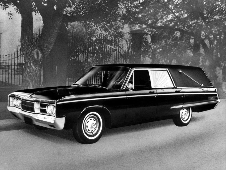  Dodge Polara Hearse by Abbott & Hast 1967 года  (фото 1 из 1)